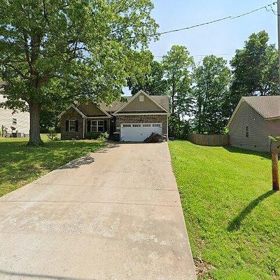 1482 Trainer Rd, Clarksville, TN 37042