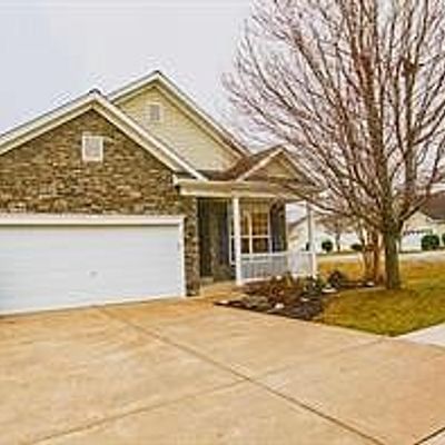 2 Sugargrove Dr, Fredericksburg, VA 22406