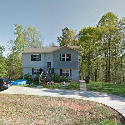 1777 Redberry Ln, Conover, NC 28613