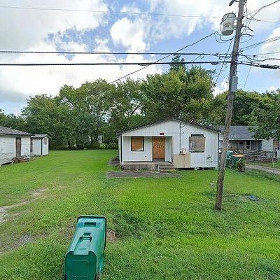 1812 Thompson St, La Marque, TX 77568