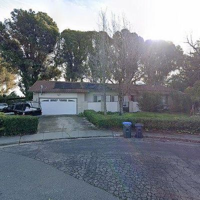 1824 Winchester Ct, Fairfield, CA 94533