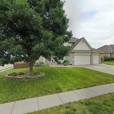 1914 Diane Dr, Papillion, NE 68046