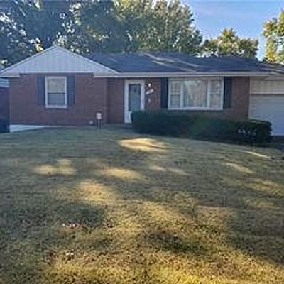 2543 Lombard Ln, Imperial, MO 63052