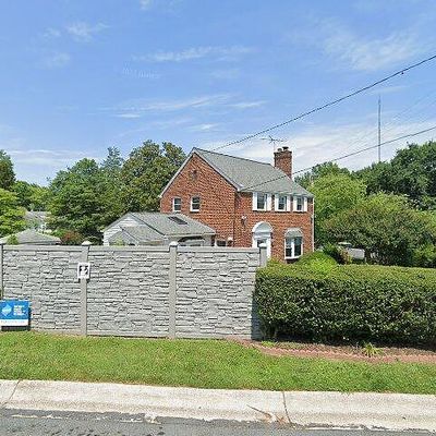 2601 Ross Rd, Chevy Chase, MD 20815