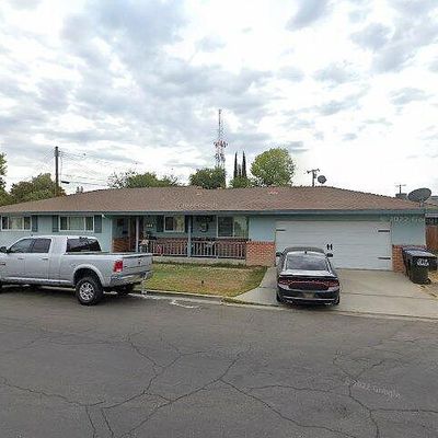 2711 W Princeton Ave, Visalia, CA 93277