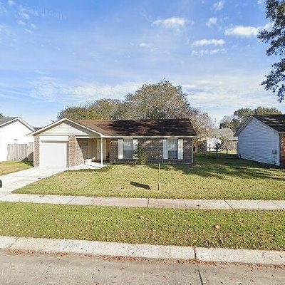 2716 Varnado St, Marrero, LA 70072