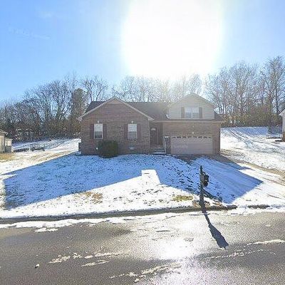 281 Harold Dr, Clarksville, TN 37040