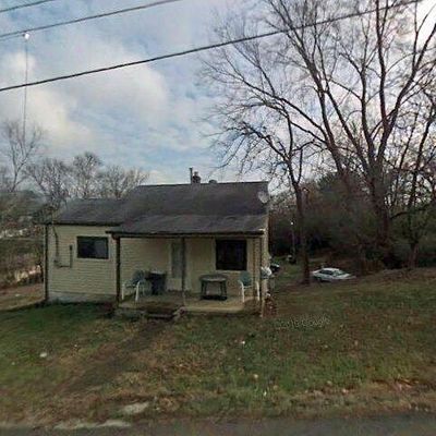 220 Ayers Dr, Harriman, TN 37748