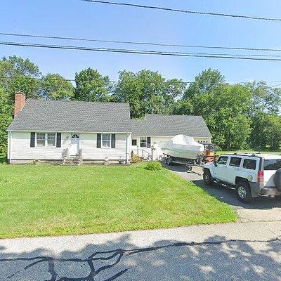 24 Sunset Dr, Whitinsville, MA 01588