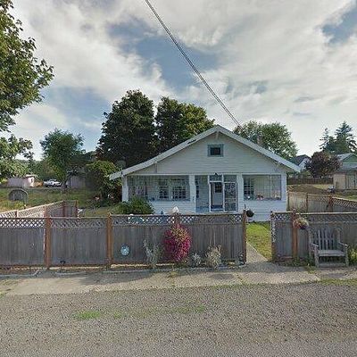 318 C St, South Bend, WA 98586