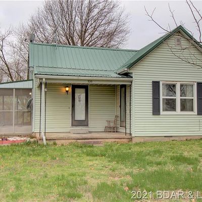 323 N Moreau Ave, Tipton, MO 65081