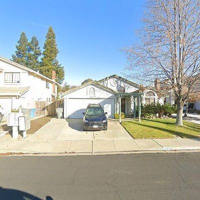 331 Portsmouth Ave, Vacaville, CA 95687