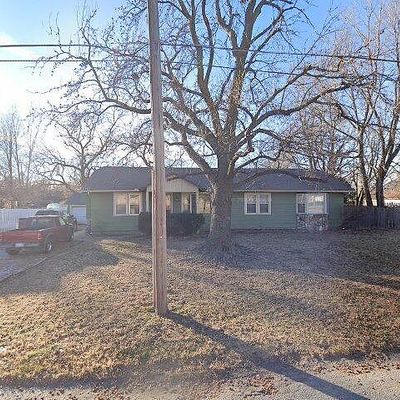 2933 N Porter Ave, Wichita, KS 67204