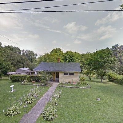 300 W Virginia St, Mount Airy, NC 27030