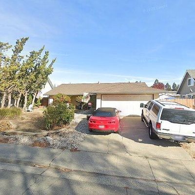 301 Honeysuckle Dr, Fairfield, CA 94533