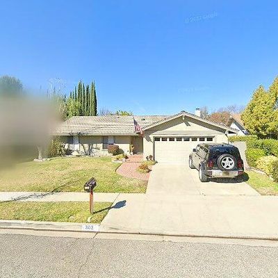 303 Smoke Tree Ave, Oak Park, CA 91377