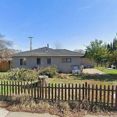 4401 42 Nd Ave, Sacramento, CA 95824