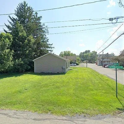 441 Shook Ave, Stroudsburg, PA 18360