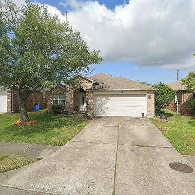 4515 Estate Dr, Baytown, TX 77521