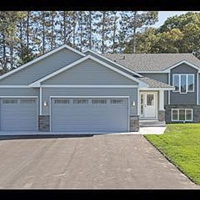 38333 Hunters Ridge Trl, North Branch, MN 55056