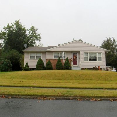 392 Wedgewood Dr, Blackwood, NJ 08012