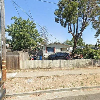 4 Woodrow Ave, Vallejo, CA 94590