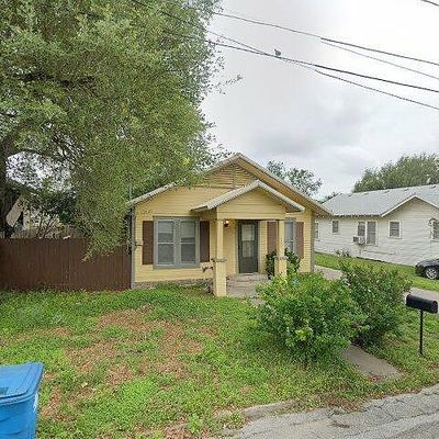 506 E Bowie St, Beeville, TX 78102