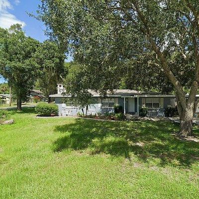 51 Highland Ave, Umatilla, FL 32784