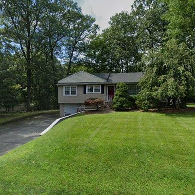 54 Indian Trl, North Haledon, NJ 07508