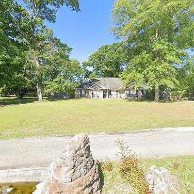 5 Sweetbay Rd, Poplarville, MS 39470