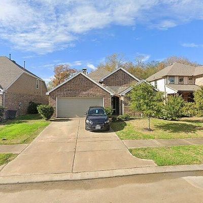 6623 Hunters Creek Ln, Baytown, TX 77521