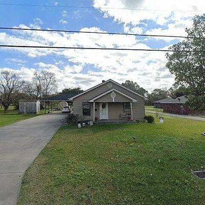 7008 Terrell St, Groves, TX 77619