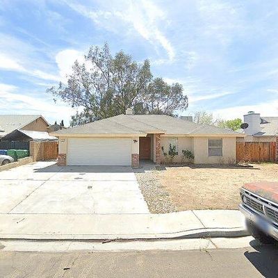 709 Beth Ln, Ridgecrest, CA 93555