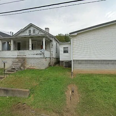 618 W 2 Nd St, Weston, WV 26452