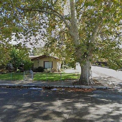 621 Riverside Ave, Chowchilla, CA 93610