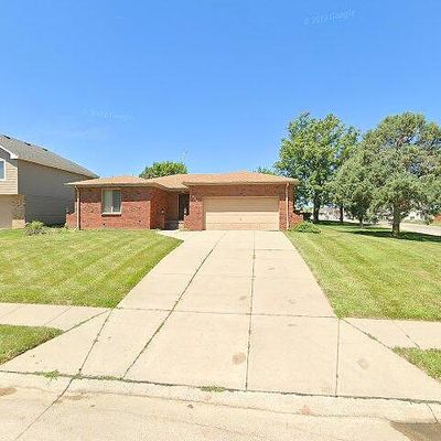 6306 S 95 Th St, Omaha, NE 68127