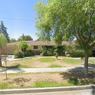 633 W Fairmont Ave, Fresno, CA 93705