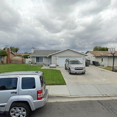 639 E Spruce St, Ontario, CA 91761