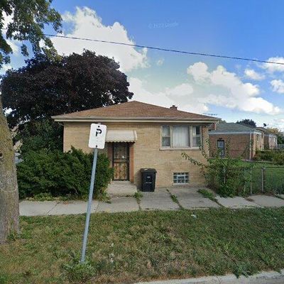 8200 S Anthony Ave, Chicago, IL 60617