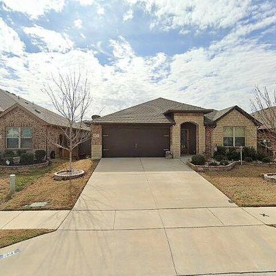 821 Woodmark Dr, Crowley, TX 76036