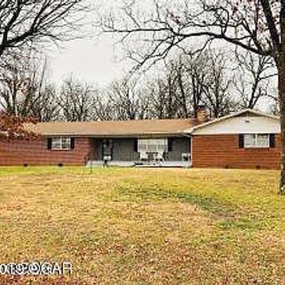 8448 Newt Dr, Neosho, MO 64850