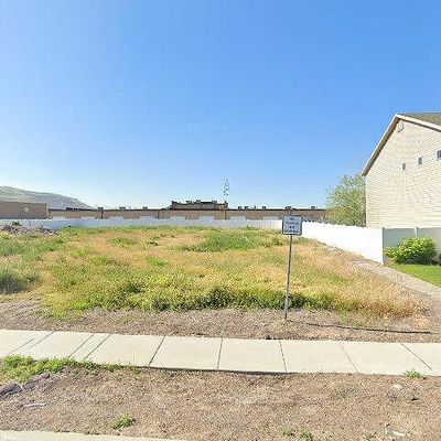 873 Oxford Dr, North Salt Lake, UT 84054