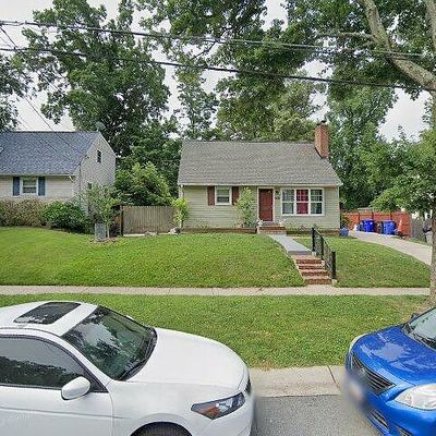 910 Kerwin Rd, Silver Spring, MD 20901