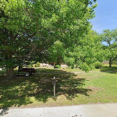 810 S Wood Ave, Hominy, OK 74035