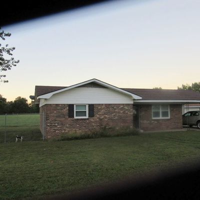 812 Car St, Campbell, MO 63933