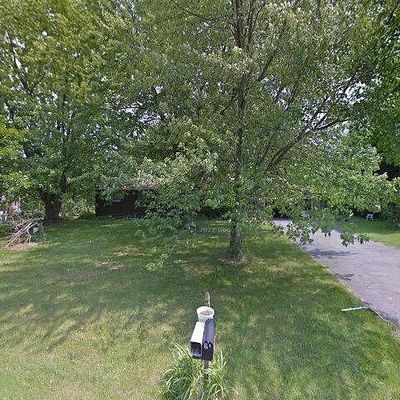 96 Holiday Rd, Rochester, NY 14623