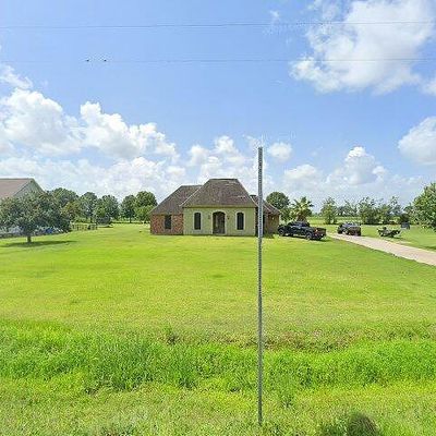 9745 La Hwy 82, Abbeville, LA 70510