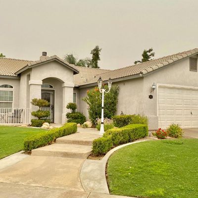 256 Redwood Meadow Dr, Bakersfield, CA 93308