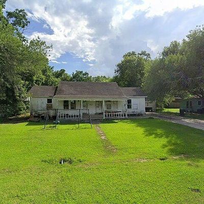 2649 Cooley Ave #A, Groves, TX 77619