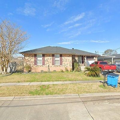 3620 Lena Dr, Chalmette, LA 70043